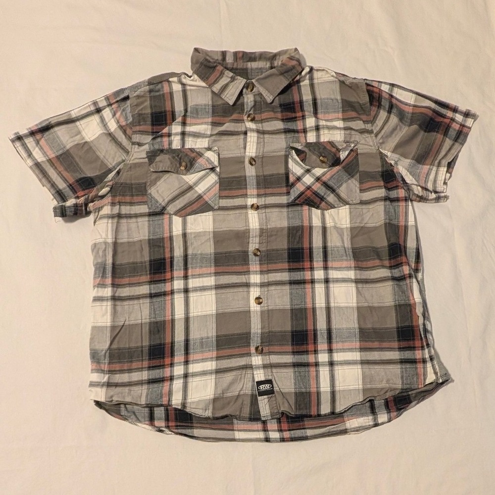 Rugged Wear Mens 2XL Plaid Short Sleeve Button Down Shirt Grey Red Regular Fit